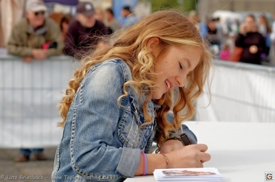 Rita Gueli - Autogrammstunde bei der Kids Parade 2013 Berlin_6